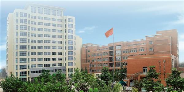 保定第四職業中專和保定市理工中等專業學校是一所學校嗎？