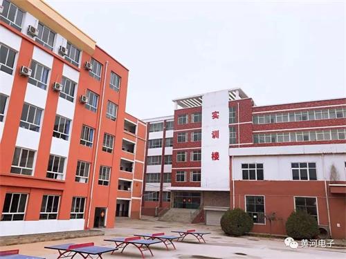 洛陽哪所學校適合學習美容美發？