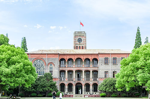 張家口新世紀職業學校有什么特點？為什么要選擇這家學校？