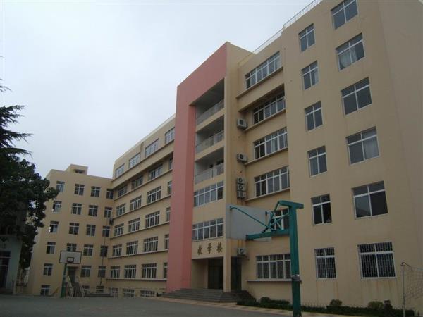 青島市電子信息技術學校電子技術應用專業(yè)怎么樣？需要學什么課程？