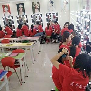 國際化妝造型時尚創意班